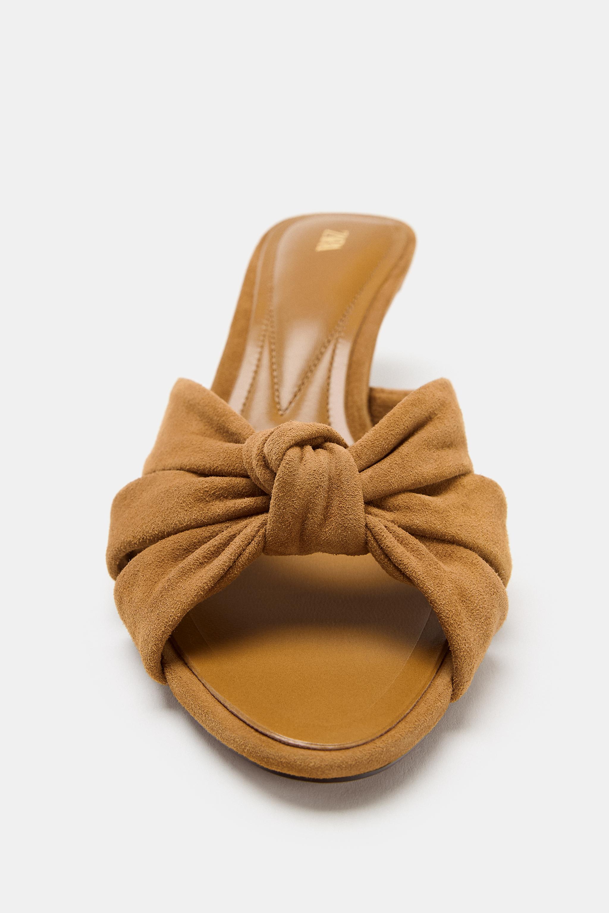 KNOTTED LEATHER SANDALS